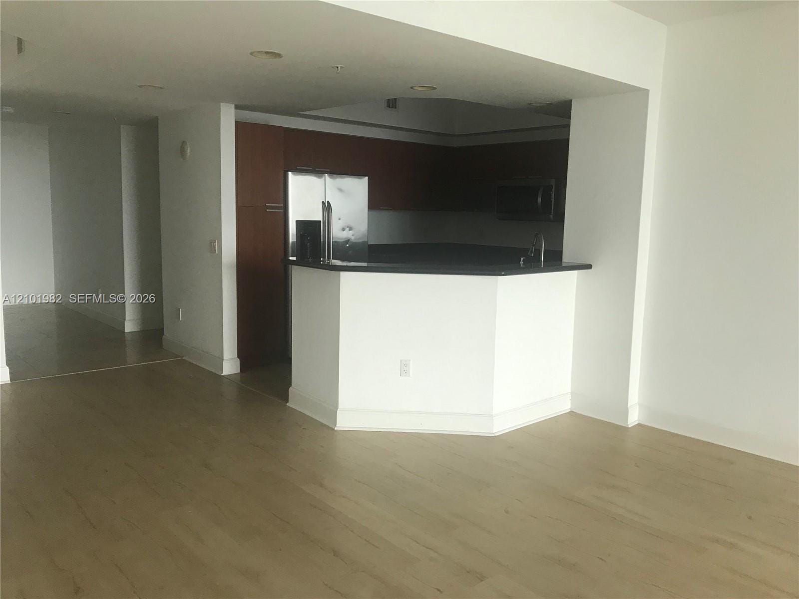 15051 Royal Oaks Lane 2204, North Miami, FL 33181 photo 2