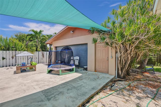 9910 Bahama Drive EFF, Cutler Bay, FL 33189