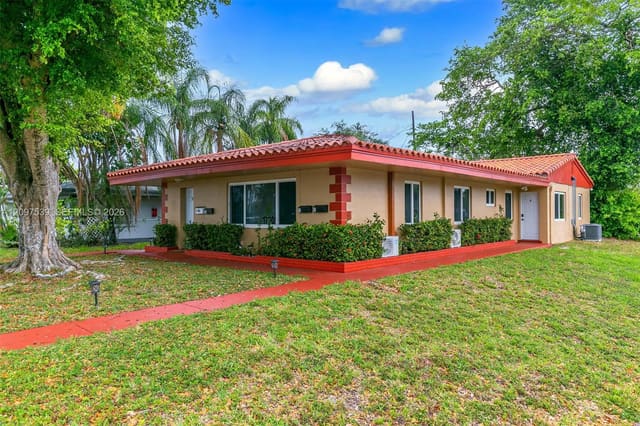 17001 NE 20th Avenue 4, North Miami Beach, FL 33162