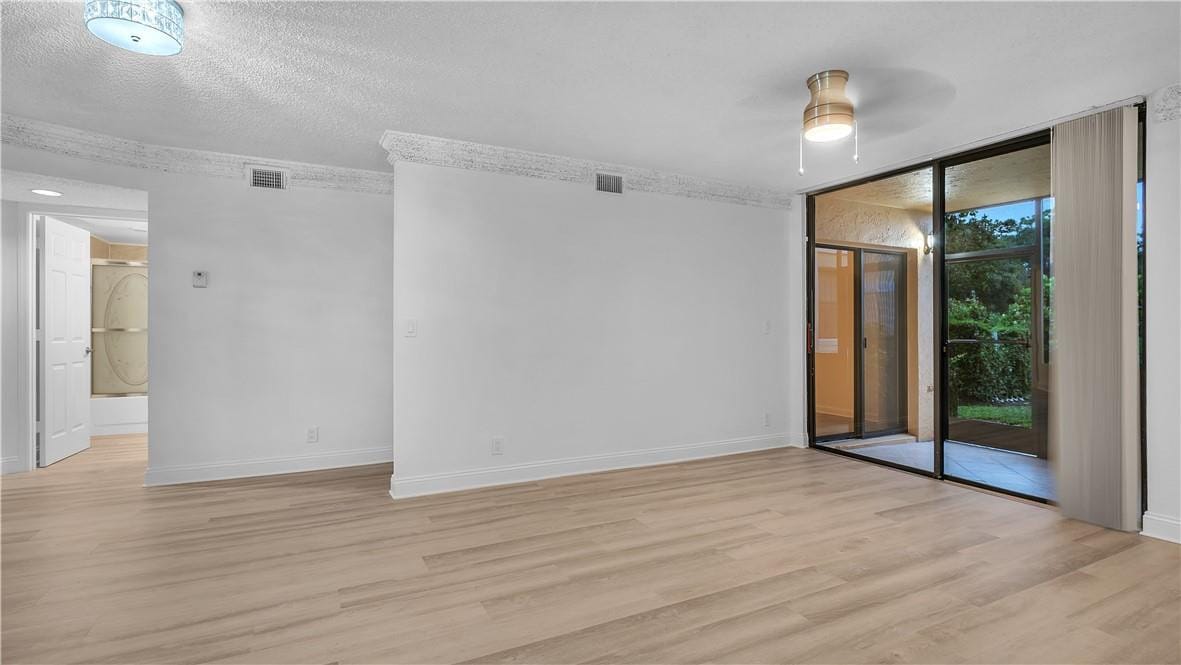 5681 RIVERSIDE Drive 101A6 — photo 5