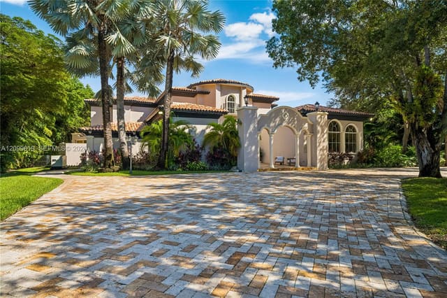 7837 SW 117th Street, Pinecrest, FL 33156