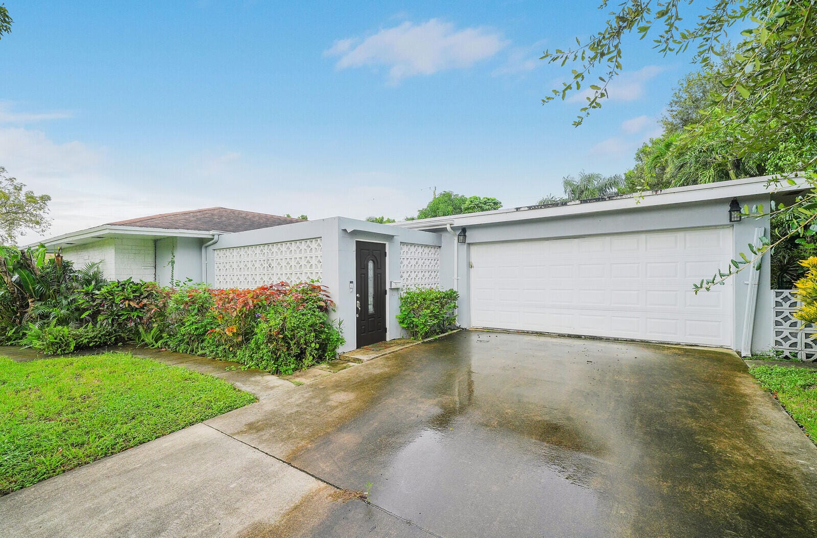 Westfield At Wpb, West Palm Beach, FL home for sale at 1612 42nd Street