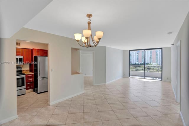 3300 NE 191st Street 1016, Aventura, FL 33180