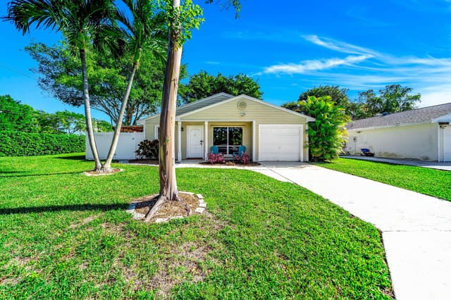 8315 GARDEN GATE Place, Boca Raton, FL 33433