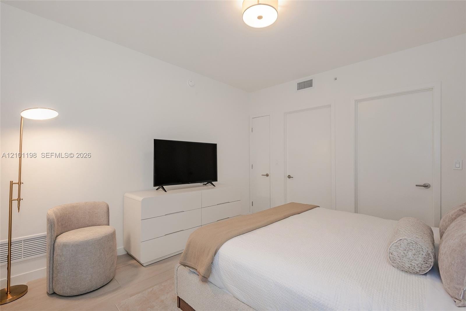77 SE 5th Street 2208, Miami, FL 33131 photo 16