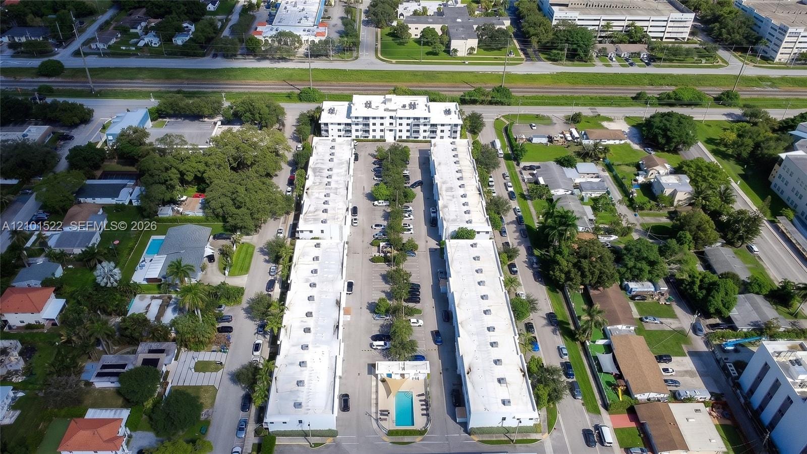 2651 NE 212th Terrace 107, Miami, FL 33180 photo 2