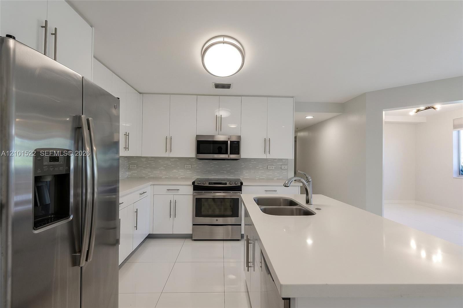 2651 NE 212th Terrace 107, Miami, FL 33180 photo 6