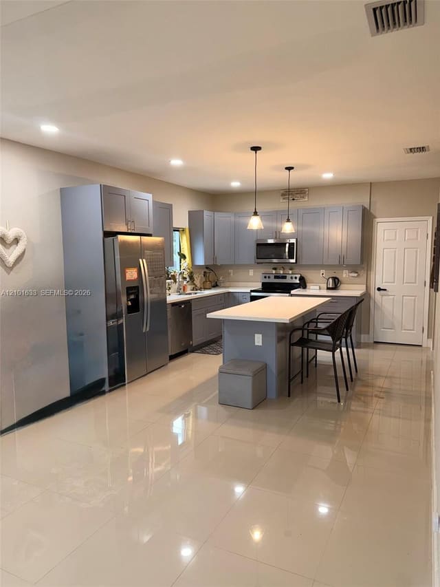 508 NW 7th Court, Hallandale Beach, FL 33009