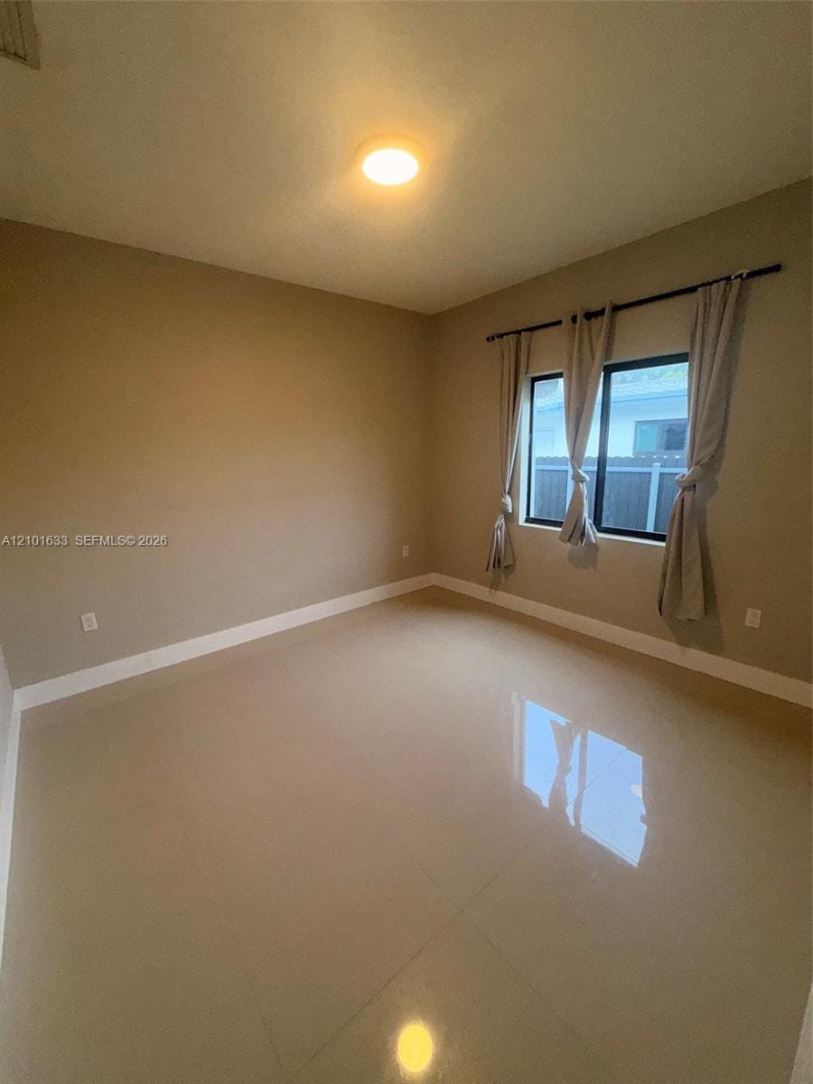 508 NW 7th Court — photo 8