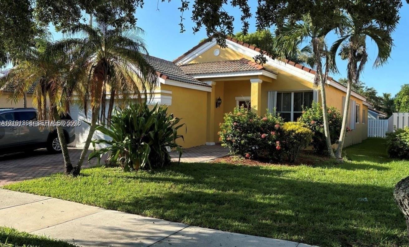 932 Falling Water Road, Weston, FL 33326 photo 11
