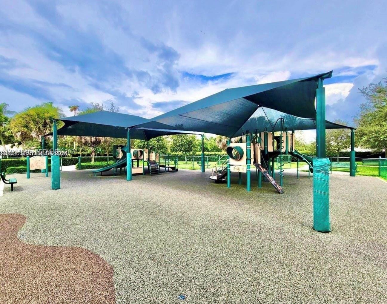 932 Falling Water Road, Weston, FL 33326 photo 13