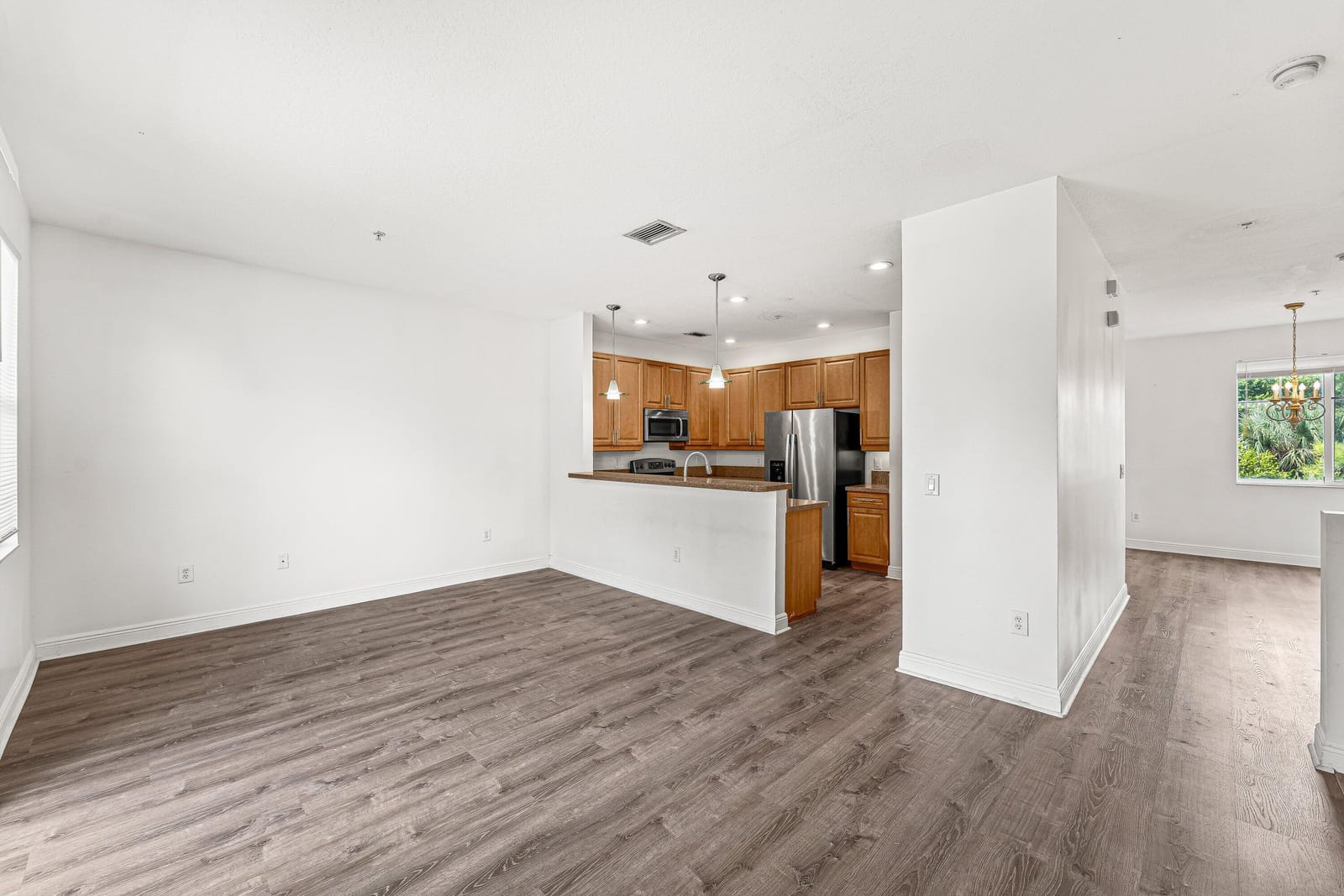673 NW 38th Circle — photo 11