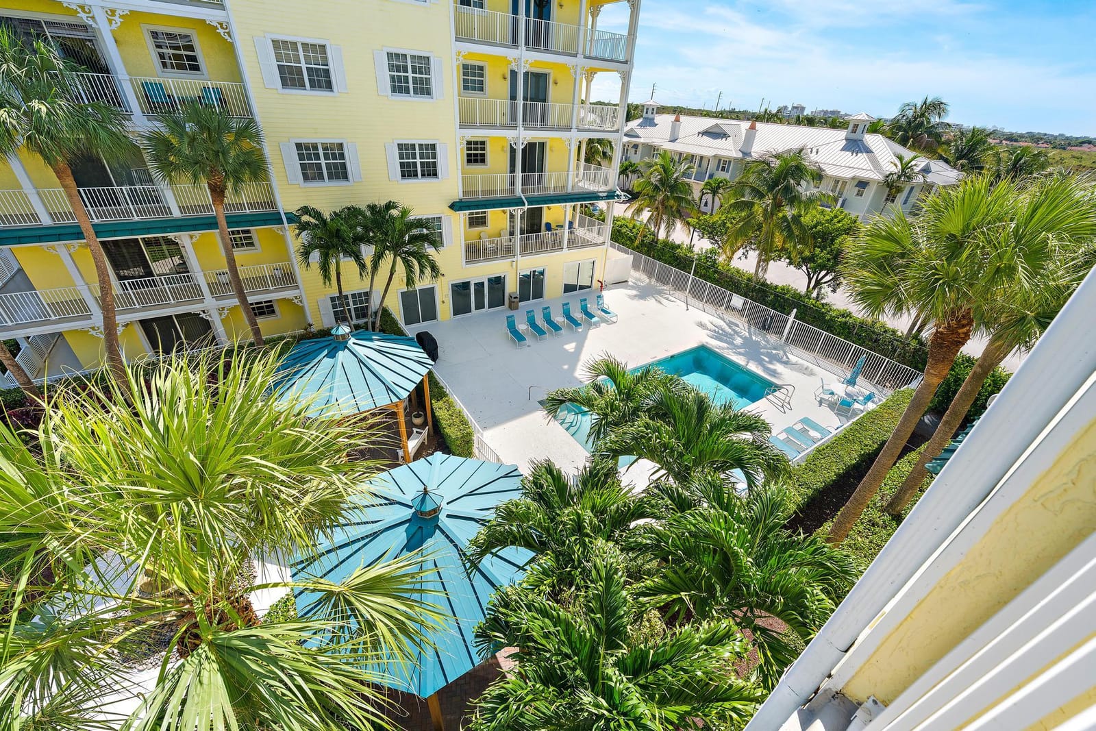 810 Juno Ocean Walk 401 — photo 2