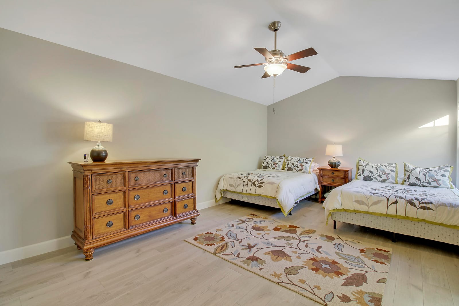 587 Prestwick Circle 2, Palm Beach Gardens, FL 33418 photo 20