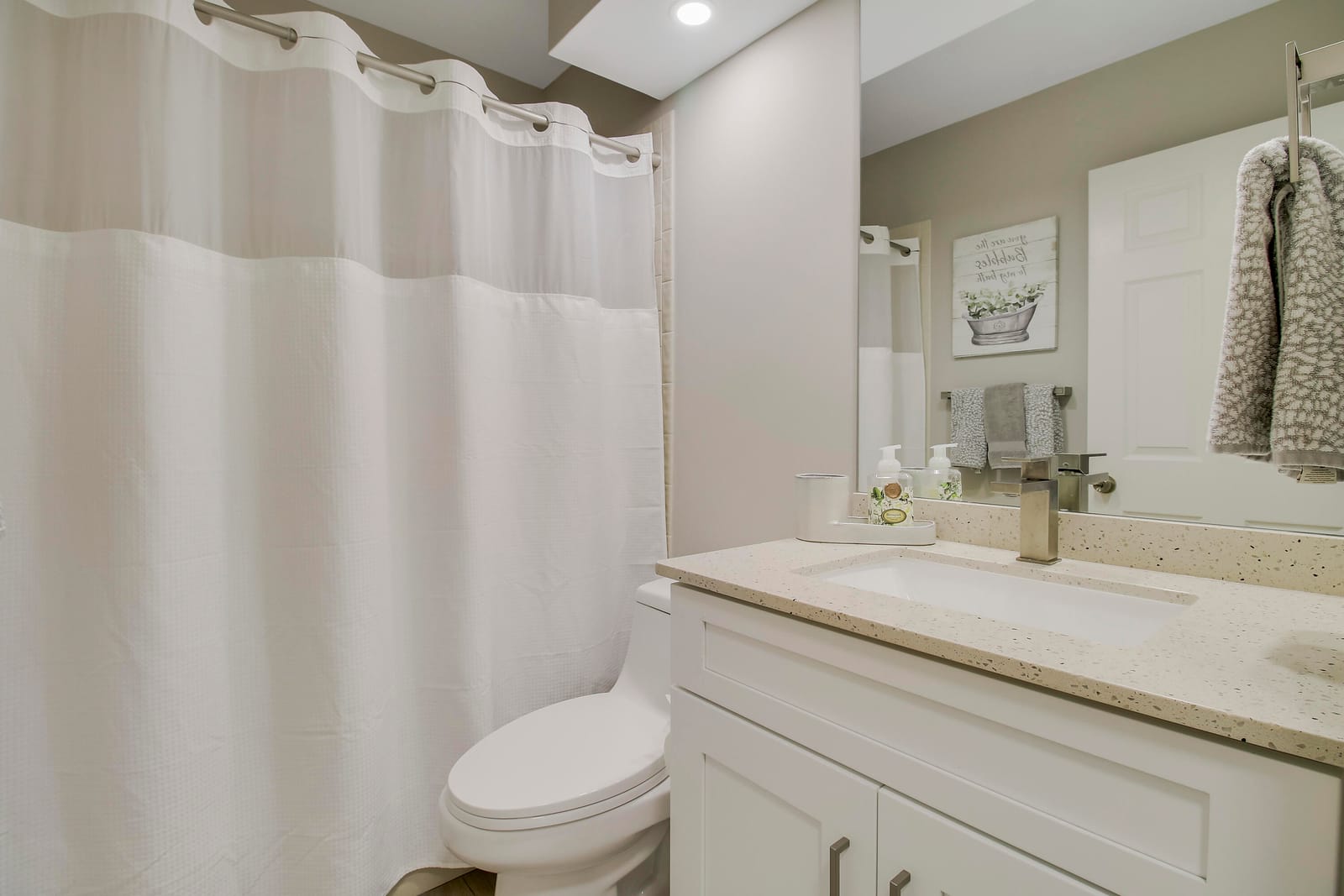 587 Prestwick Circle 2, Palm Beach Gardens, FL 33418 photo 27