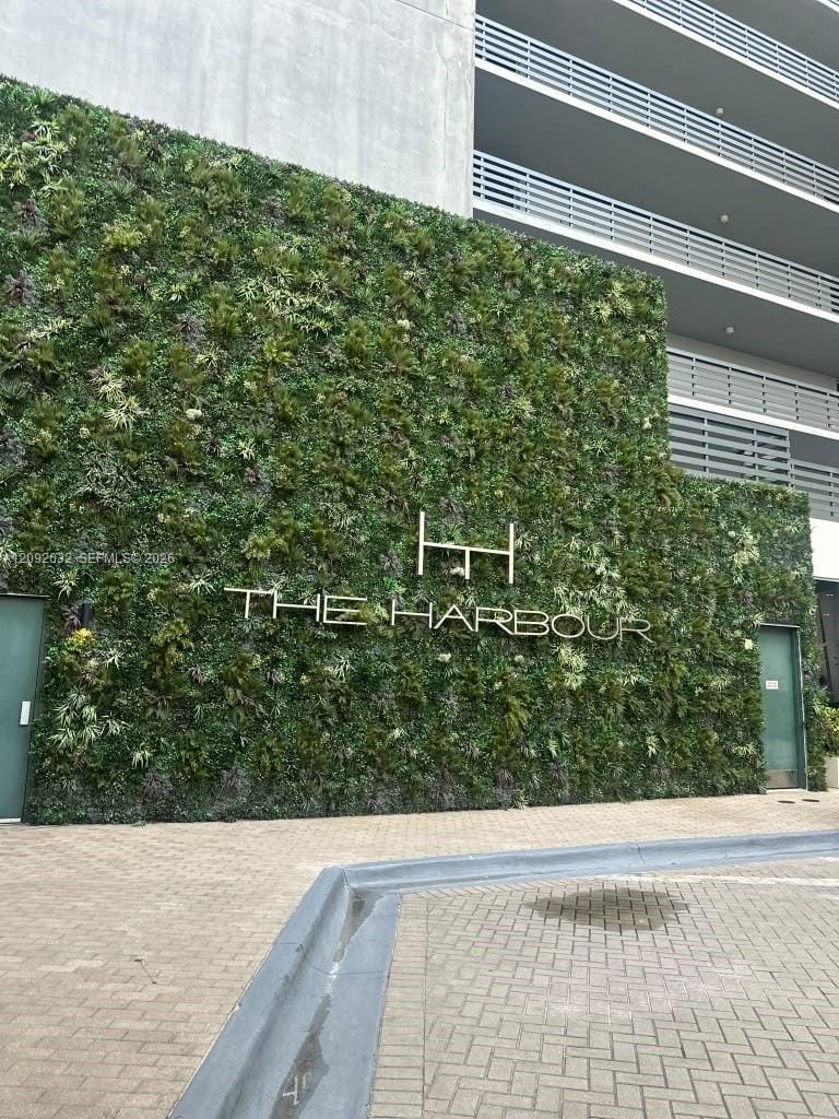 16385 Biscayne Boulevard 2606 — photo 2