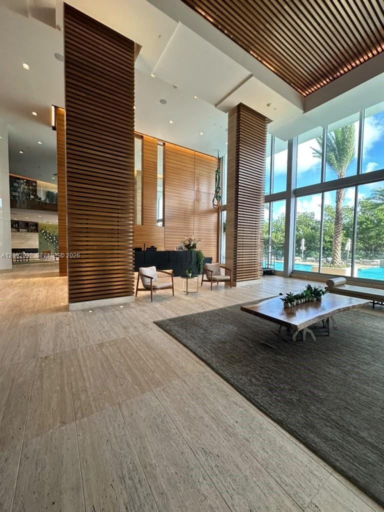 16385 Biscayne Boulevard 2606, North Miami Beach, FL 33160 photo 19