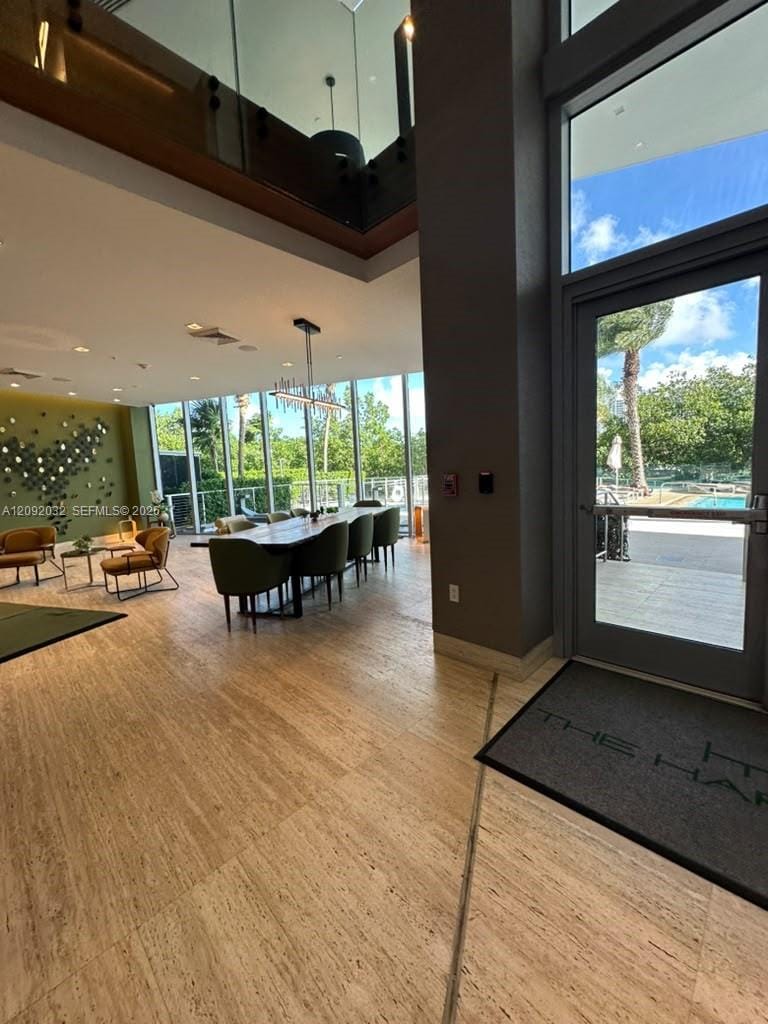 16385 Biscayne Boulevard 2606, North Miami Beach, FL 33160 photo 20