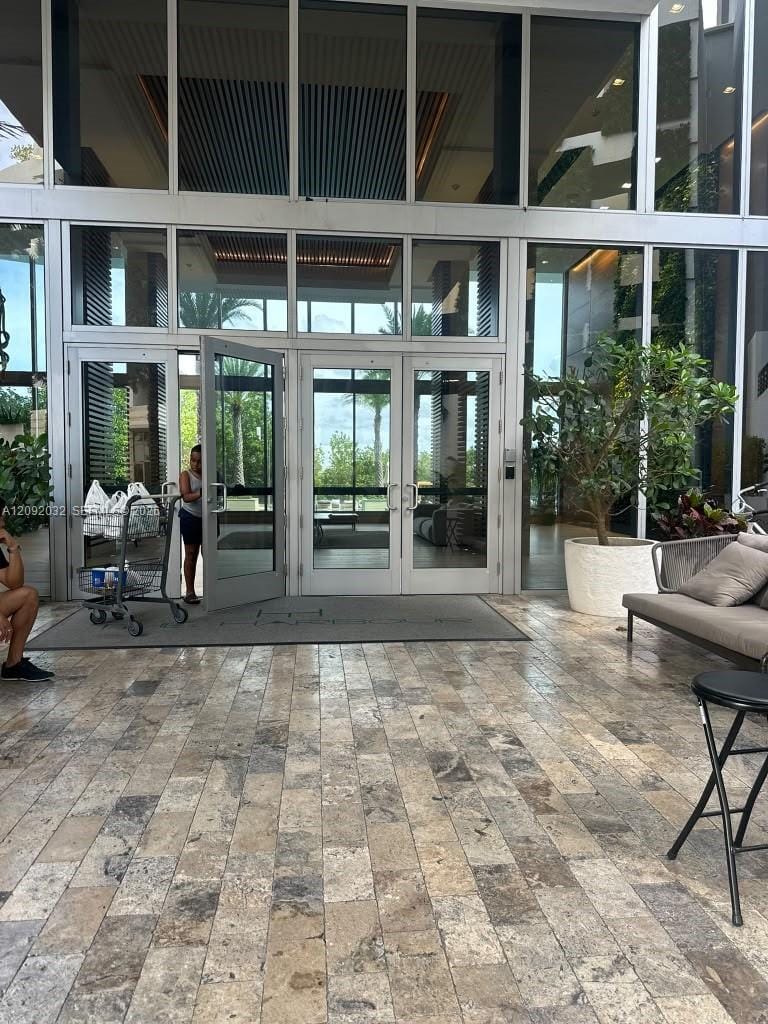 16385 Biscayne Boulevard 2606 — photo 3