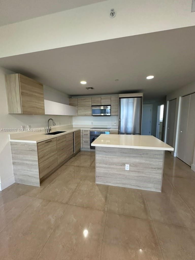 16385 Biscayne Boulevard 2606, North Miami Beach, FL 33160 photo 23