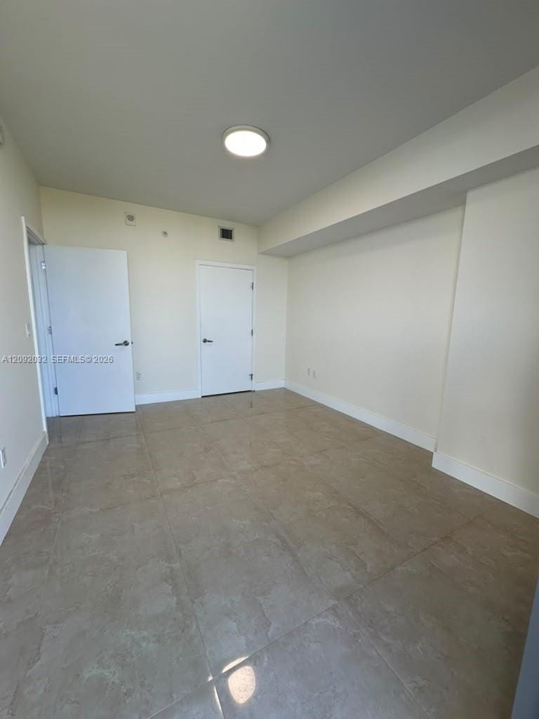 16385 Biscayne Boulevard 2606, North Miami Beach, FL 33160 photo 27
