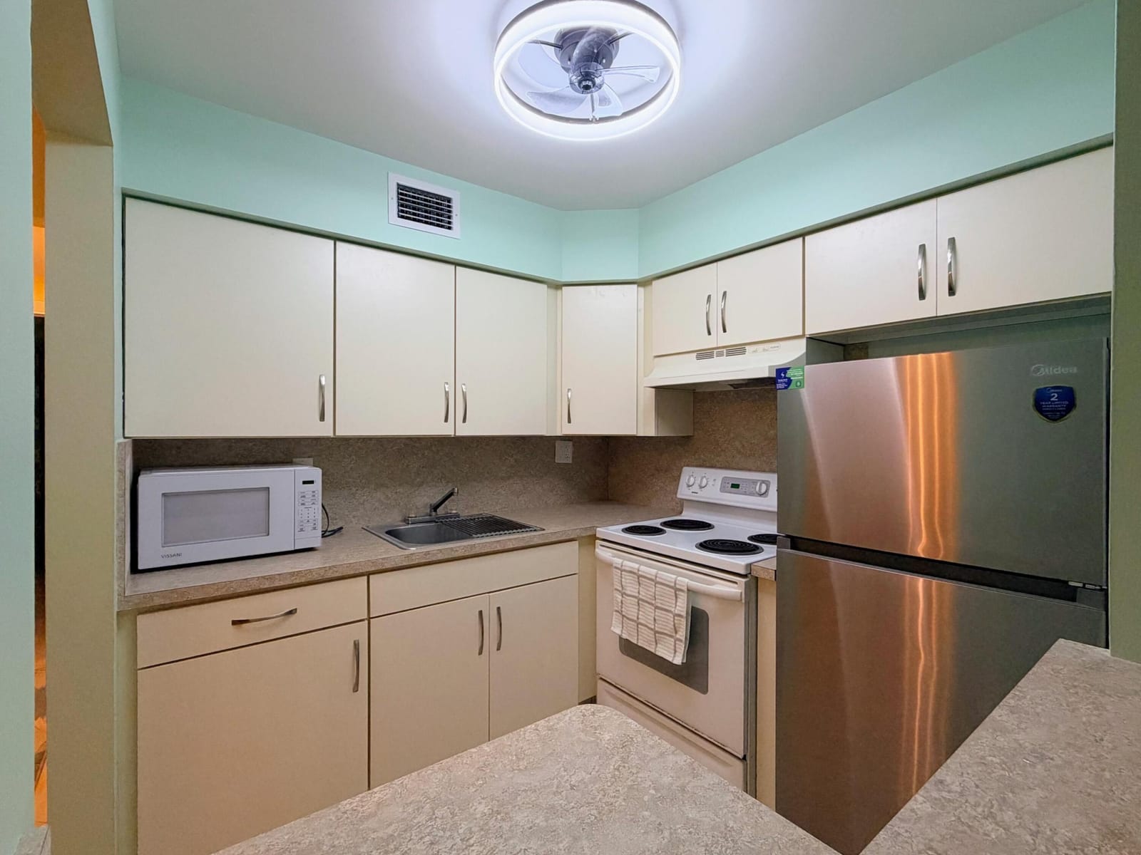 240 HORIZONS W 107, Boynton Beach, FL 33435 photo 11