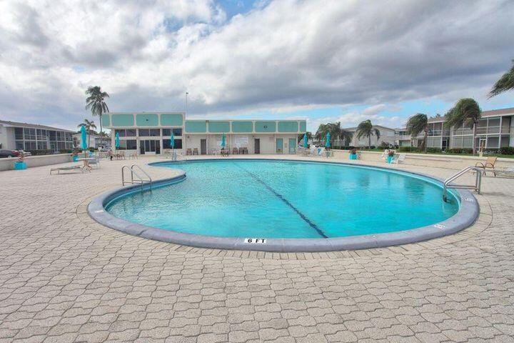 240 HORIZONS W 107, Boynton Beach, FL 33435 photo 17