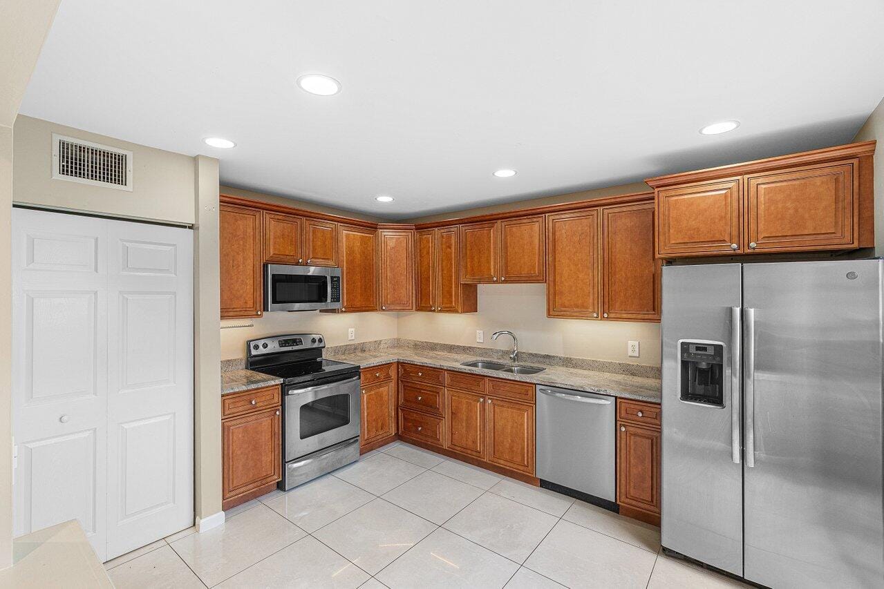 22068 Las Brisas Circle, Boca Raton, FL 33433 photo 13