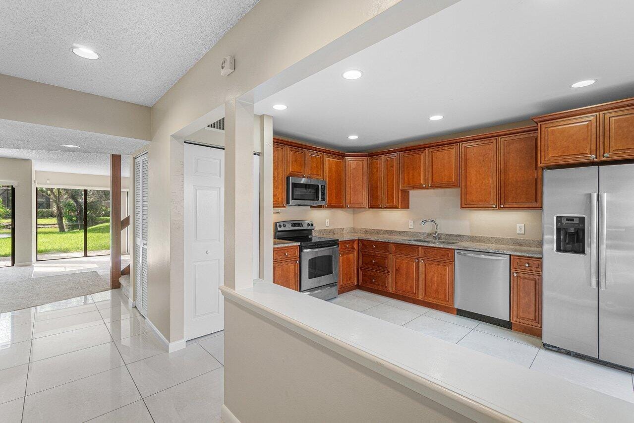 22068 Las Brisas Circle — photo 10