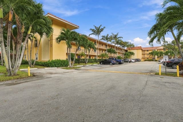 11477 NW 39th Court 201-1, Coral Springs, FL 33065