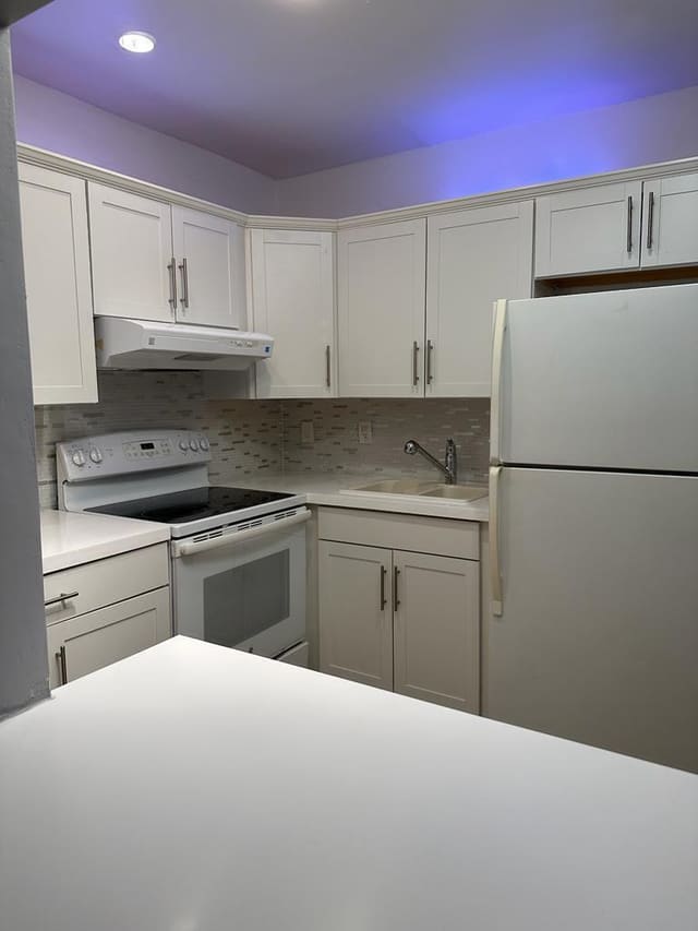 83 Easthampton D, West Palm Beach, FL 33417