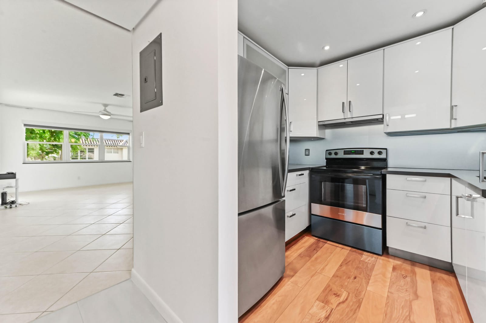 400 NE 20TH Street A312 — photo 9