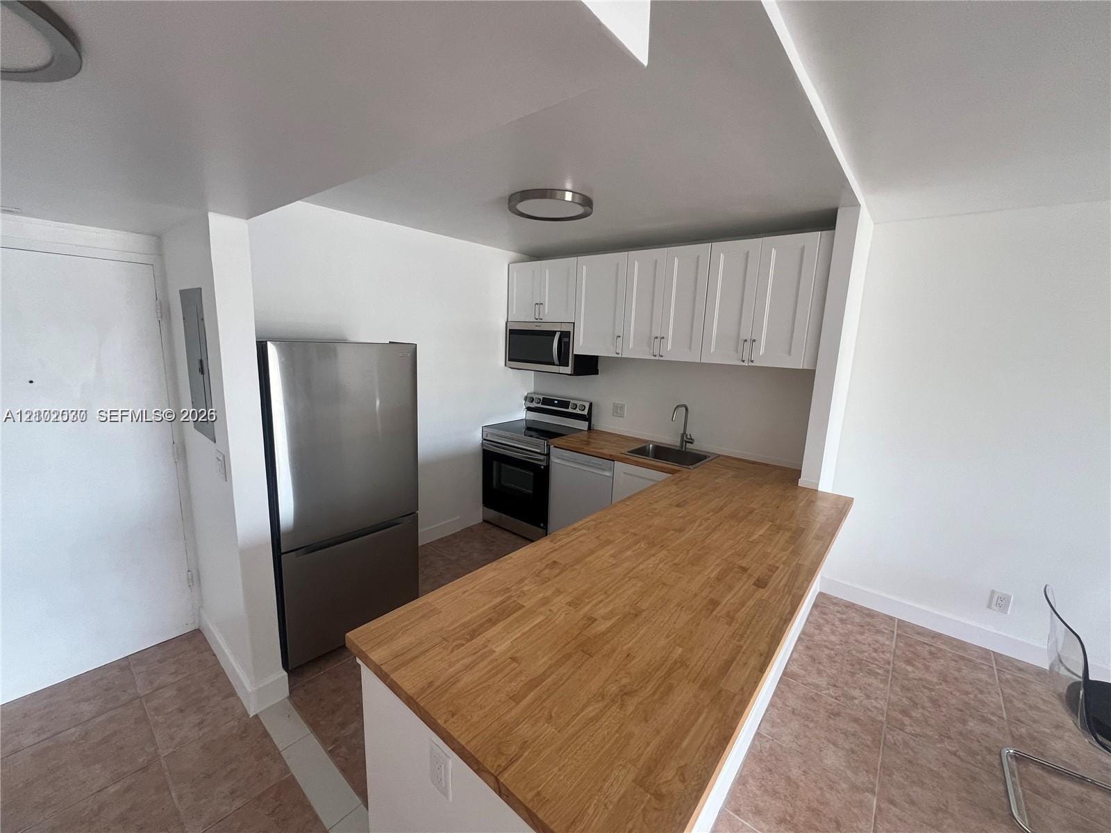 1455 N Treasure Drive 5B, North Bay Village, FL 33141 photo 3