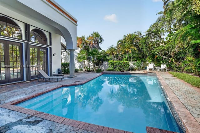 6500 Via Rosa 6500, Boca Raton, FL 33433