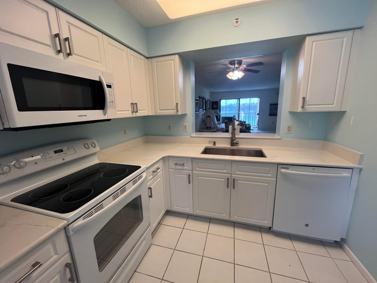 6269 Pointe Regal Circle 305 — photo 8