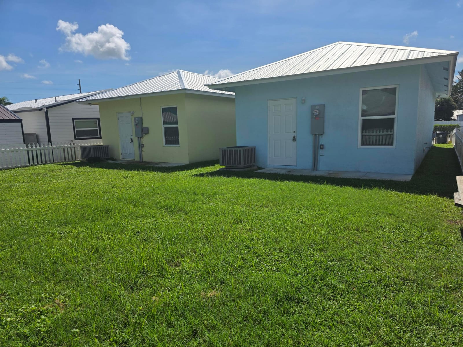 4595 Cambridge Street — photo 11