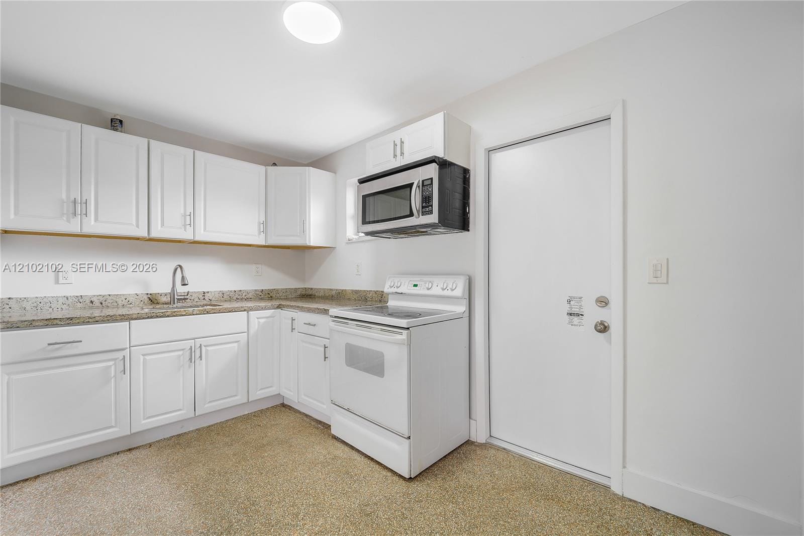 570 NE 132nd Street, North Miami, FL 33161 photo 4