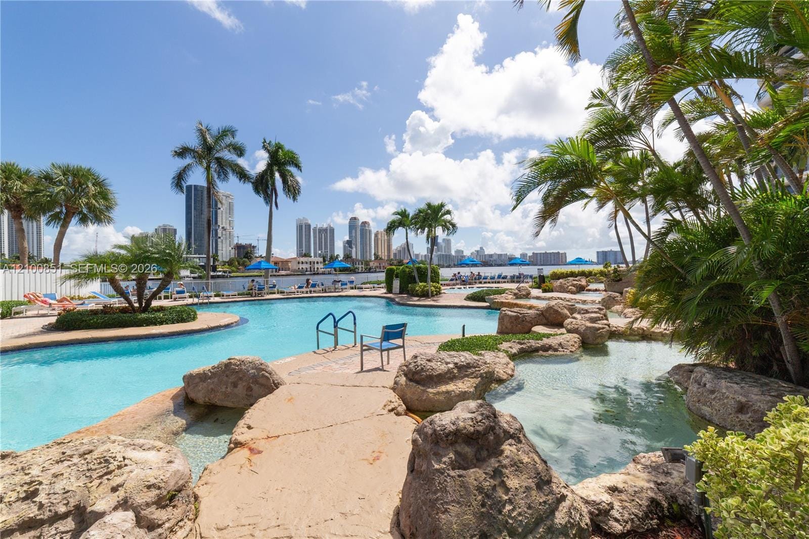 19195 NE 36th Court 802, Aventura, FL 33180 photo 2