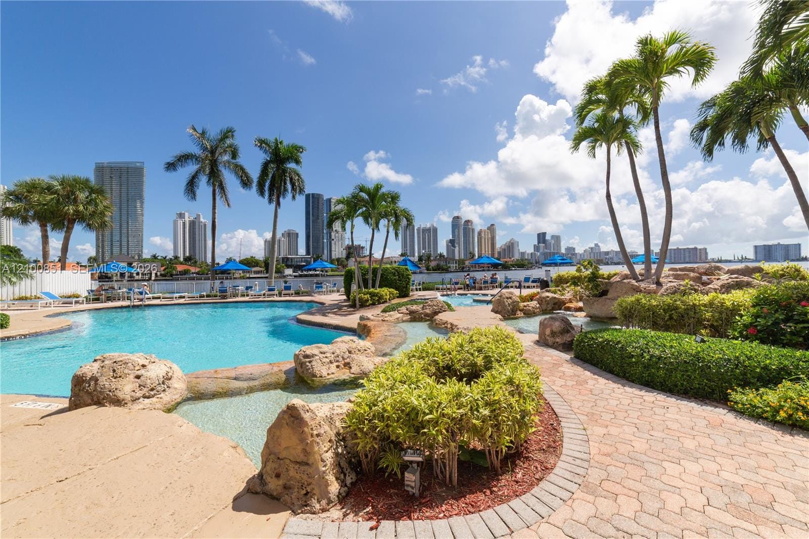 19195 NE 36th Court 802, Aventura, FL 33180 photo 3
