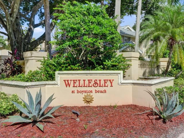 5803 WHEATLEY Court, Boynton Beach, FL 33436