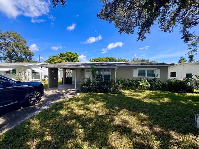 4720 SW 25th Terrace, Dania Beach, FL 33312