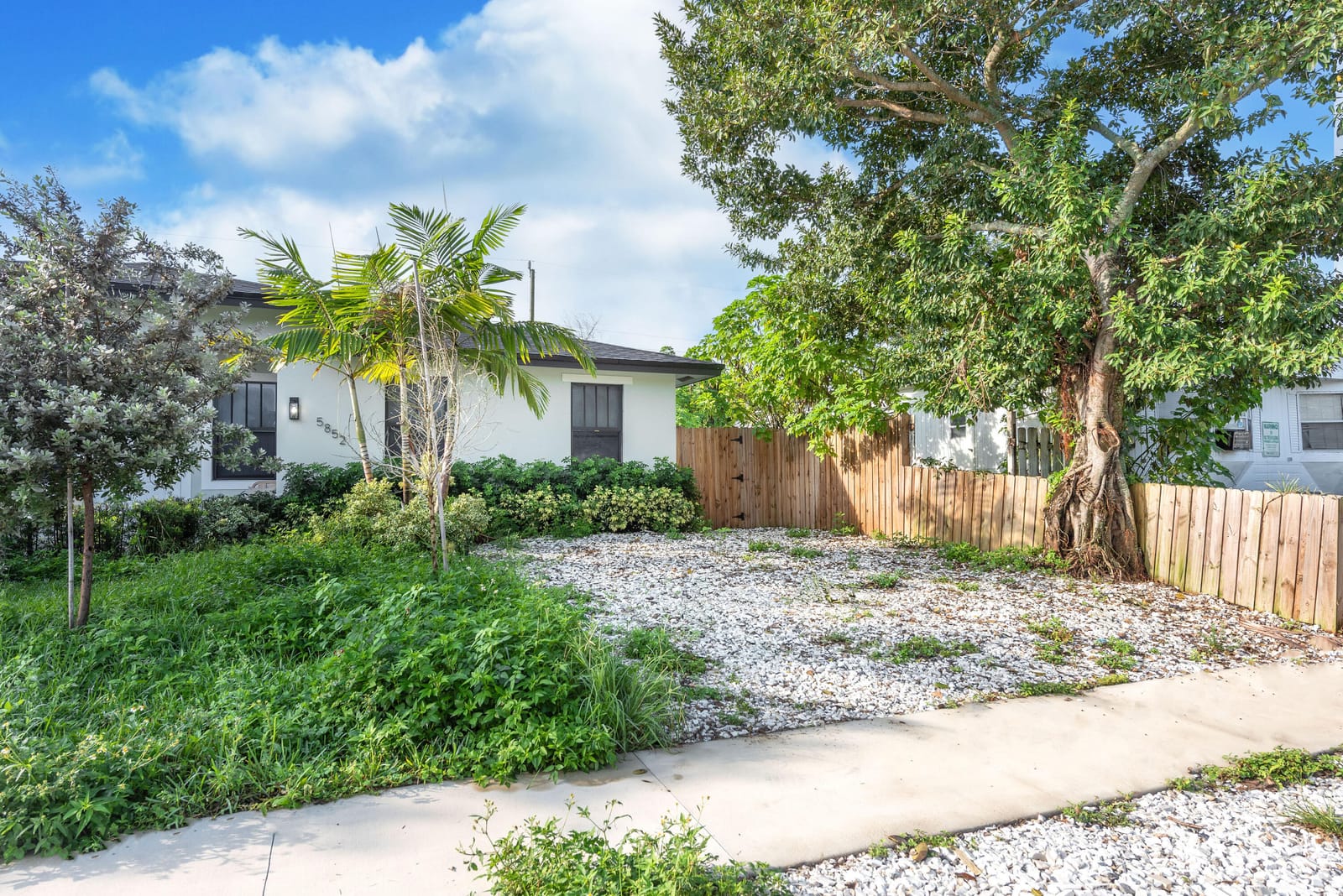 5852 Buccaneer Trail Efficiency, West Palm Beach, FL 33417 photo 12