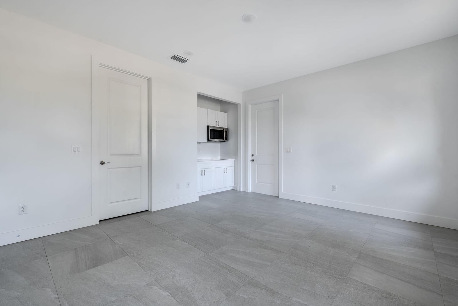 5852 Buccaneer Trail Efficiency, West Palm Beach, FL 33417 photo 6
