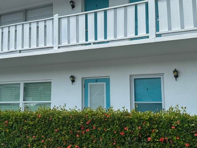 2929 SE OCEAN Boulevard 113-4, Stuart, FL 34996 photo 2