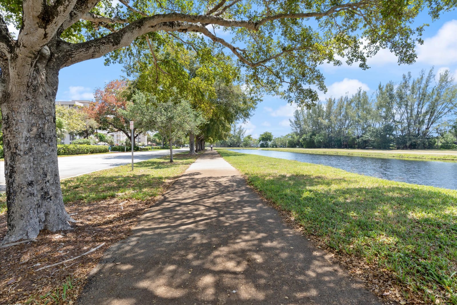 3980 Oaks Clubhouse Drive 411, Pompano Beach, FL 33069 photo 28