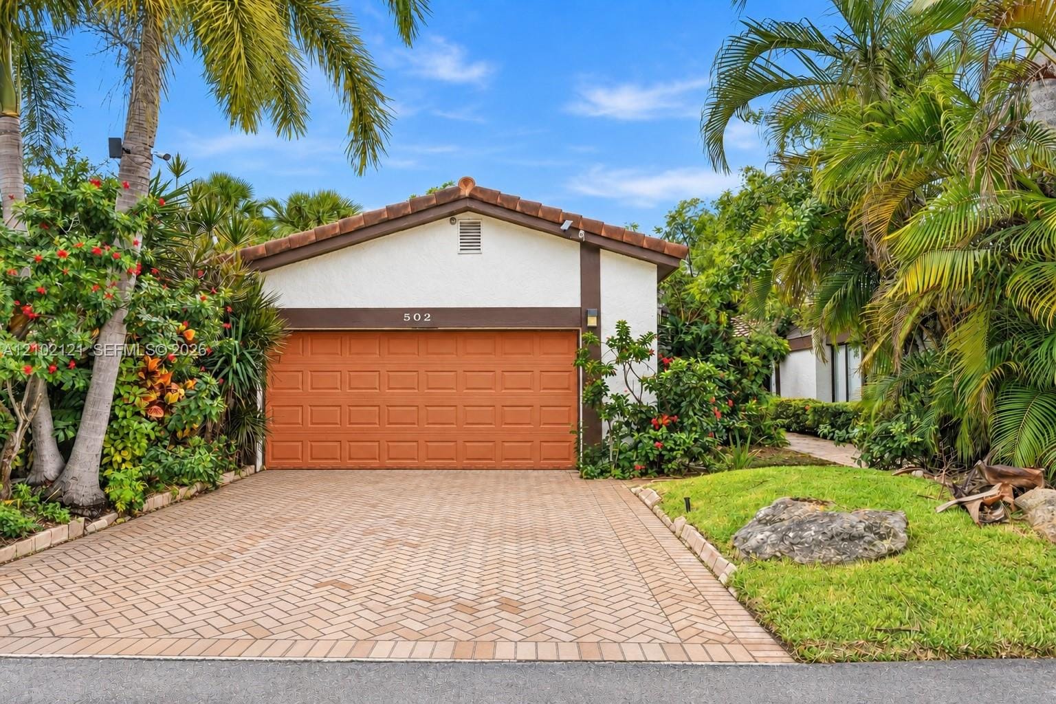 502 NE 195th Street, Miami, FL 33179 photo 1