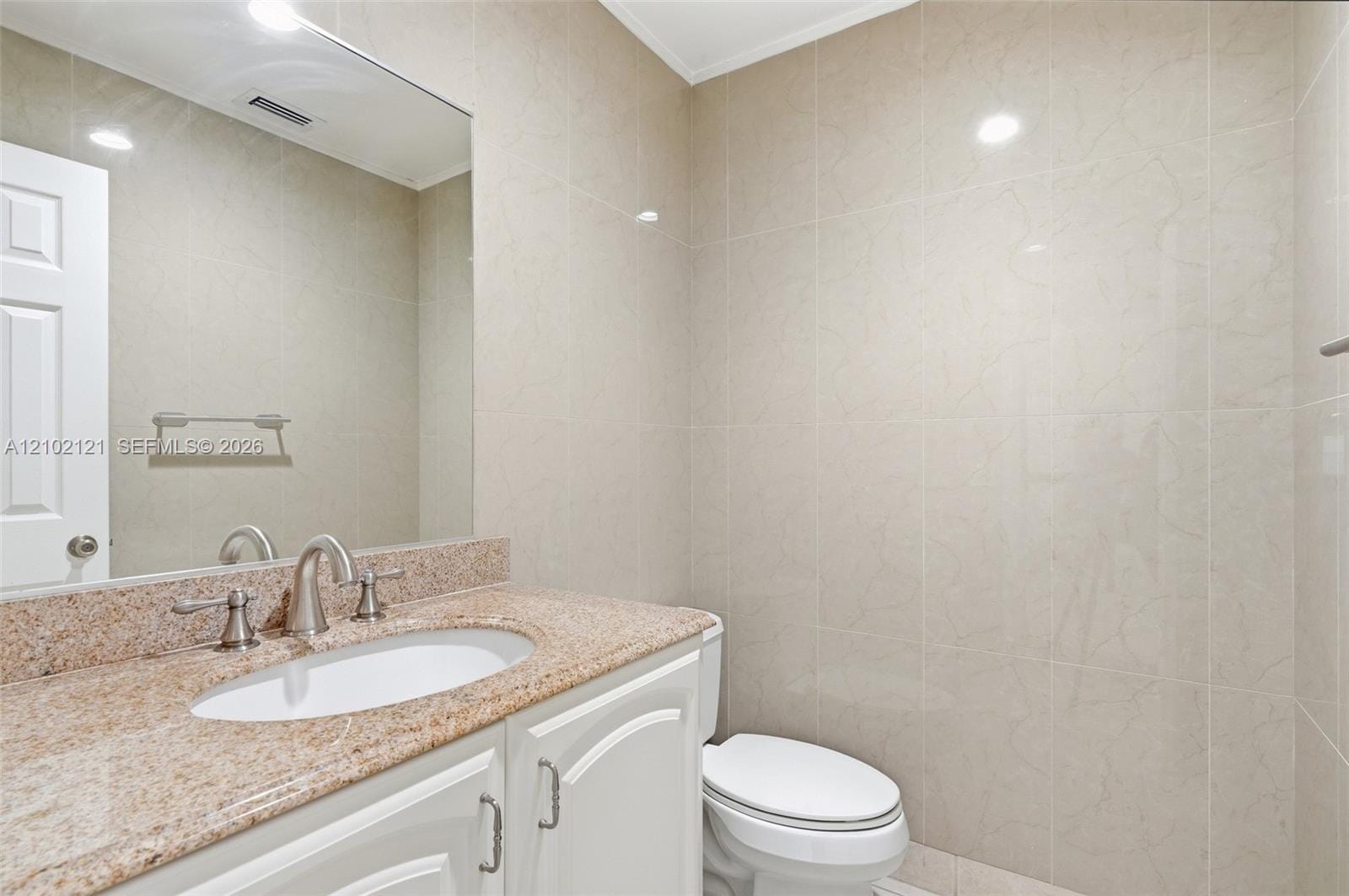 502 NE 195th Street, Miami, FL 33179 photo 17