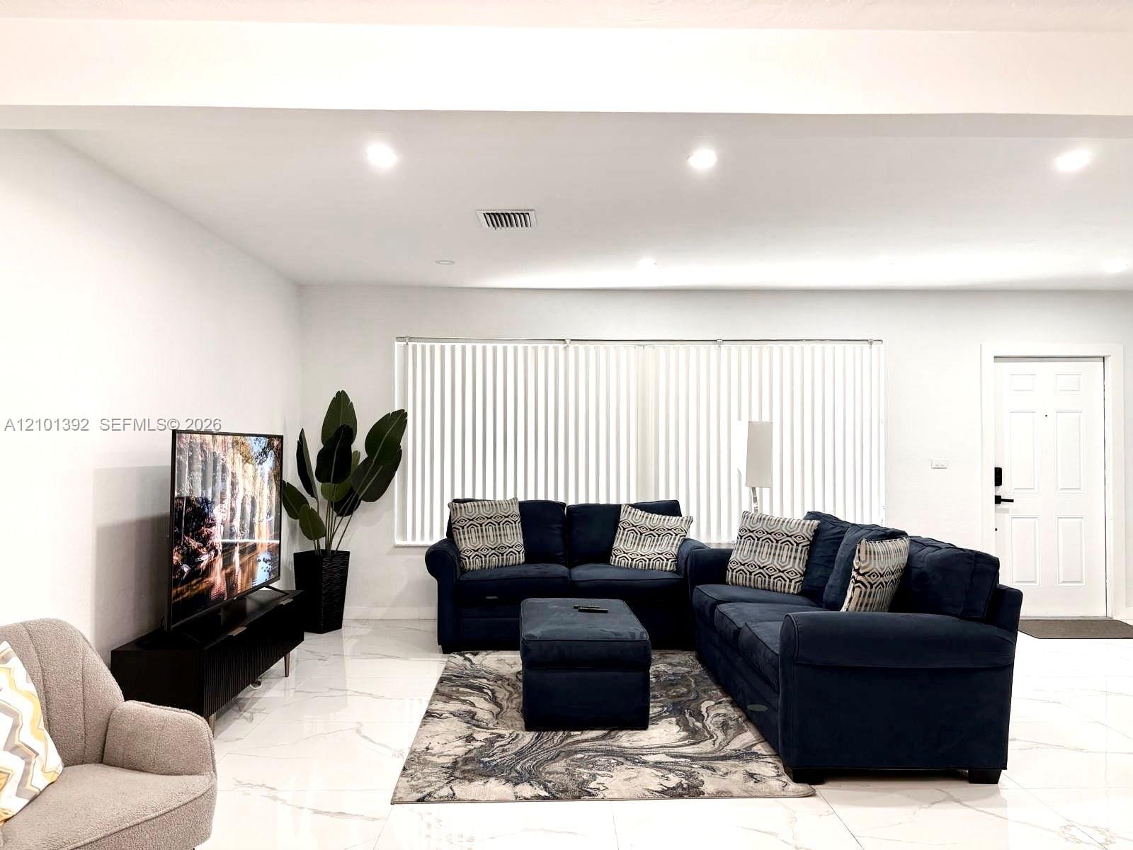 12520 NE 1st Court — photo 5