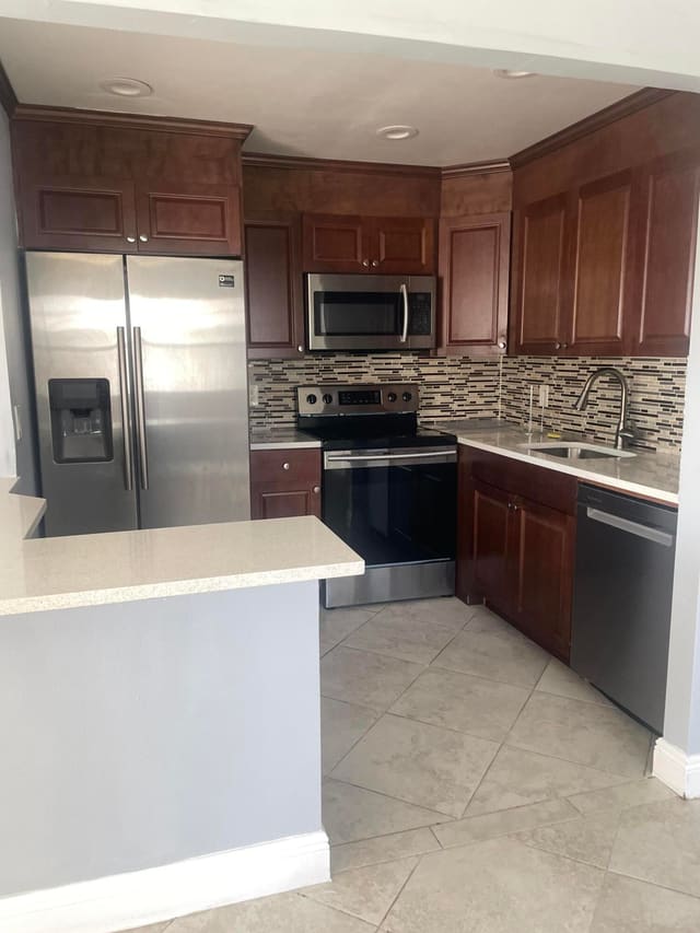 523 Brittany K, Delray Beach, FL 33446