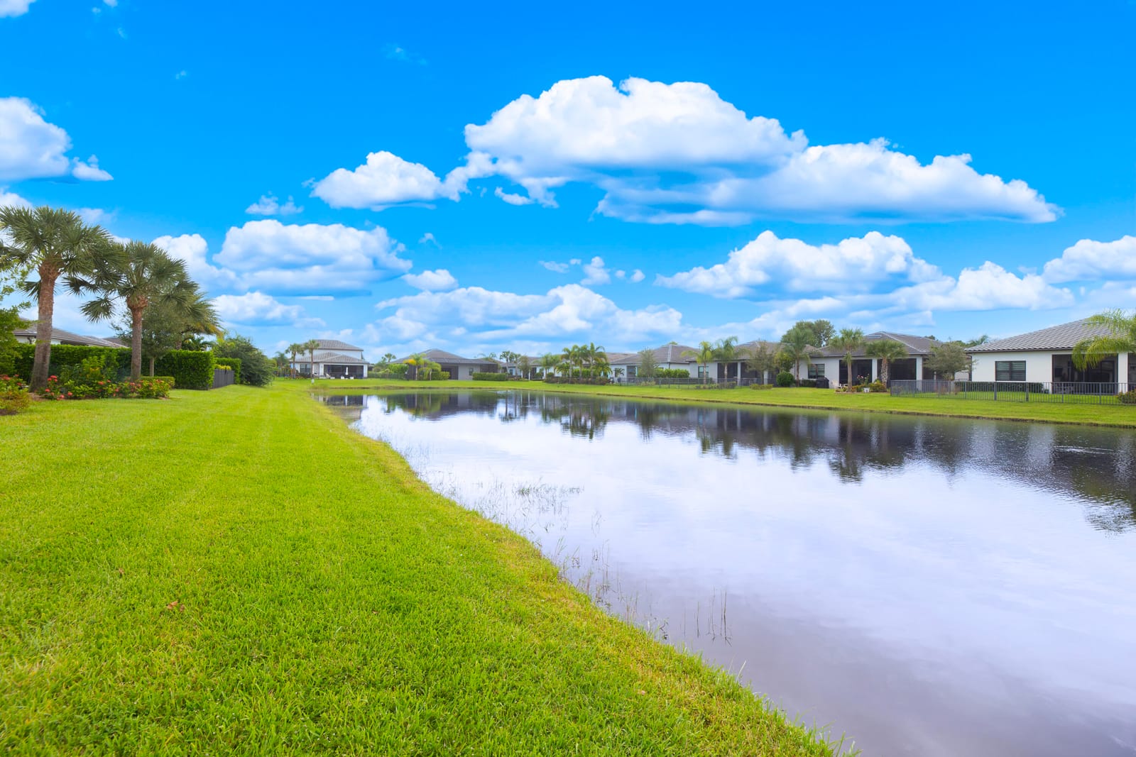 652 SE BOBOLI Way, Port St. Lucie, FL 34984 photo 10